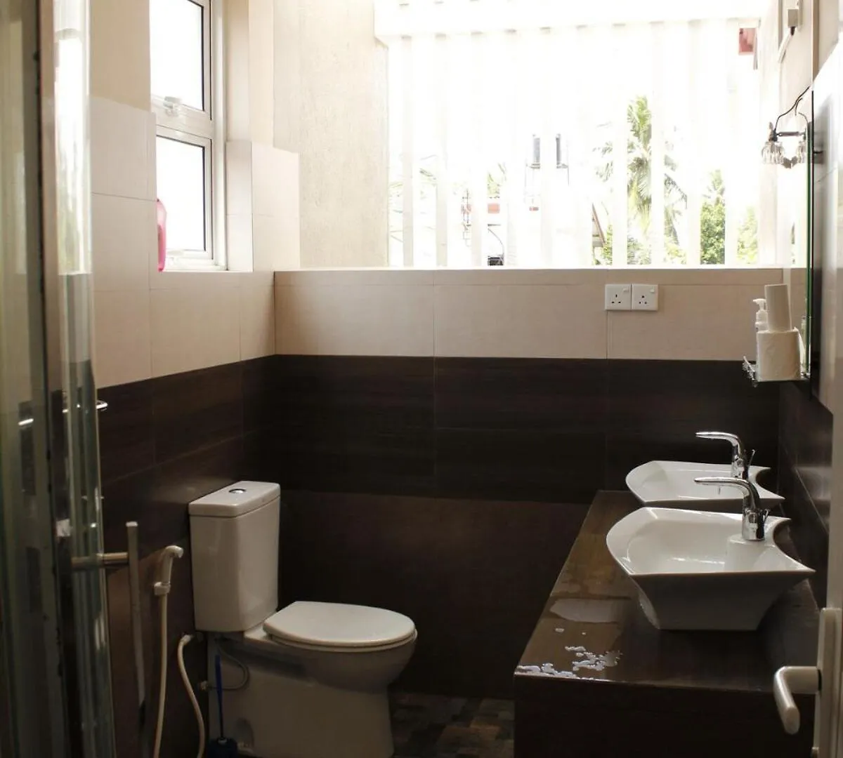 Superior Villa Near Colombo Airport Katunayake