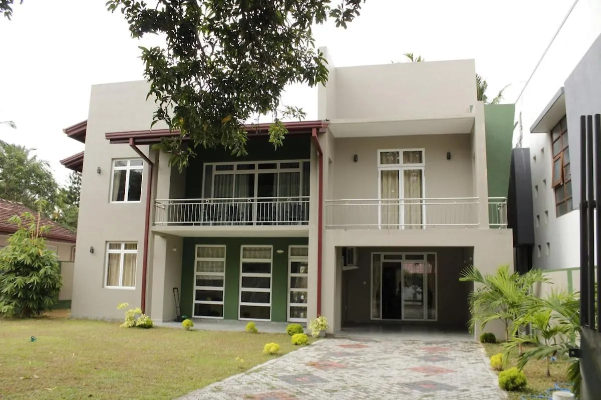 Superior Villa Near Colombo Airport Katunayake